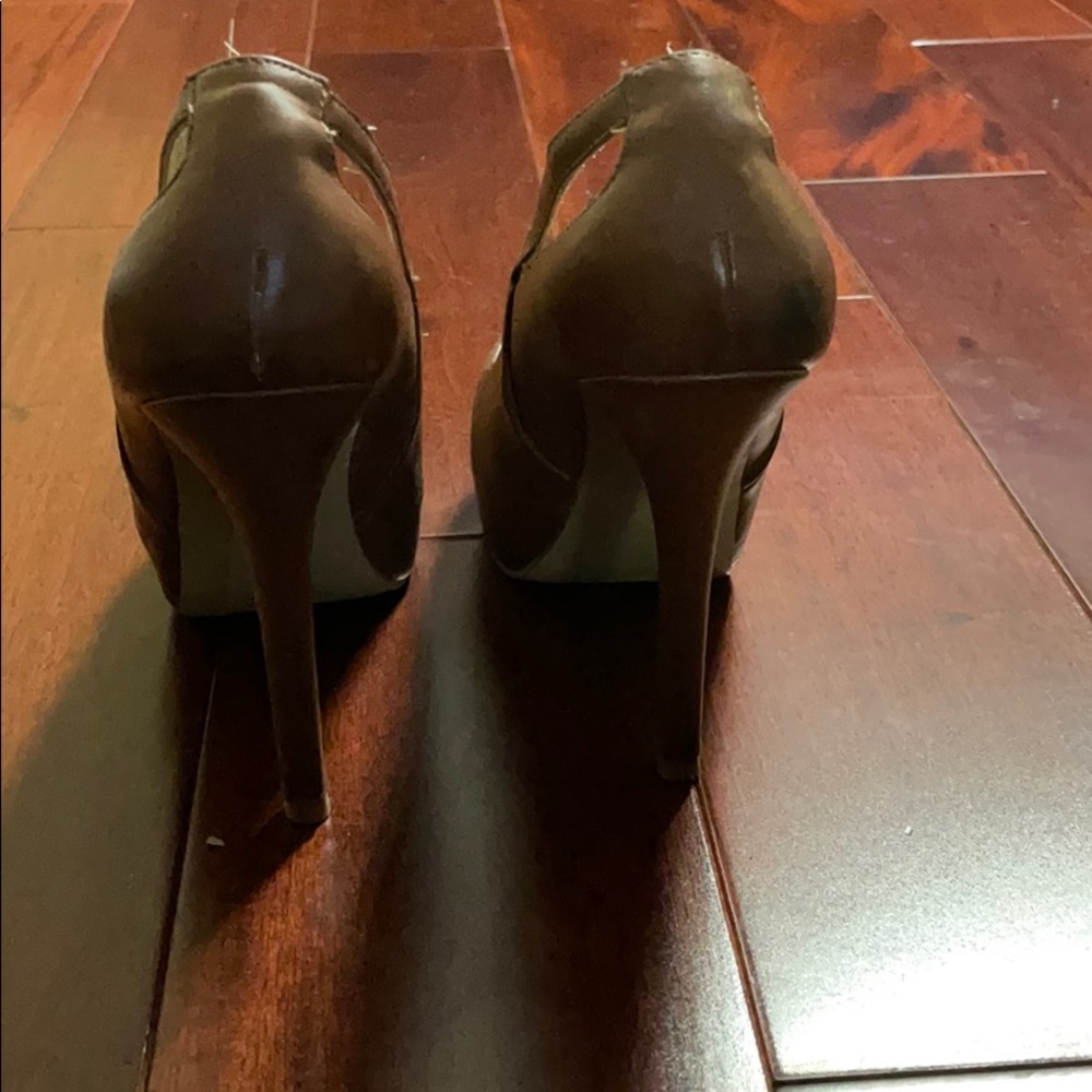 Guess platform pumps - Picture 3 of 5